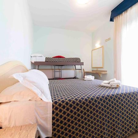 Aparthotel Residenza Melucci à Rimini Extérieur photo