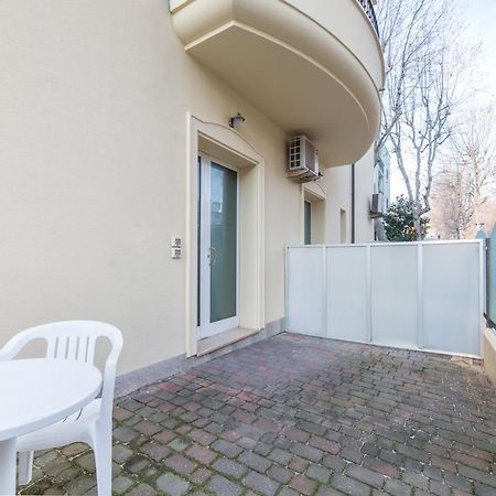 Aparthotel Residenza Melucci à Rimini Extérieur photo
