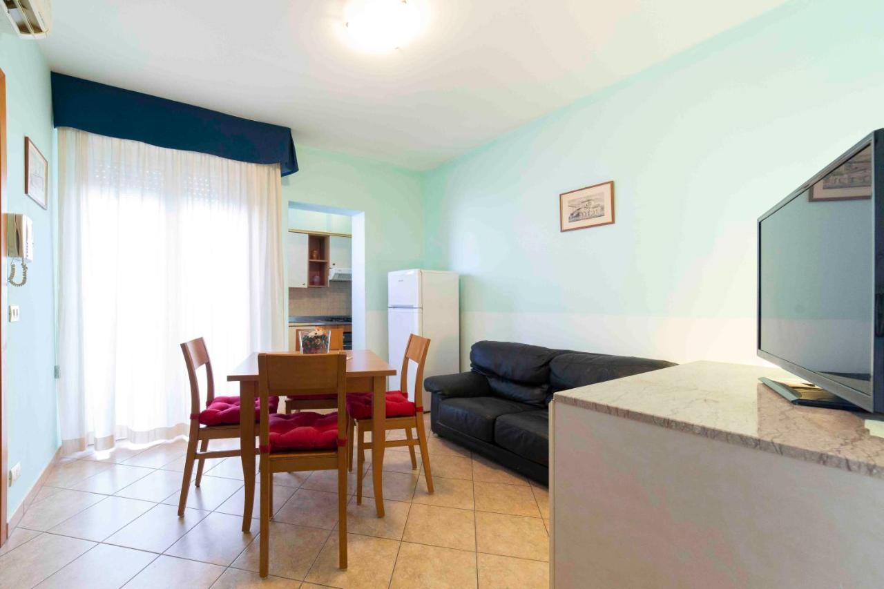 Aparthotel Residenza Melucci à Rimini Extérieur photo