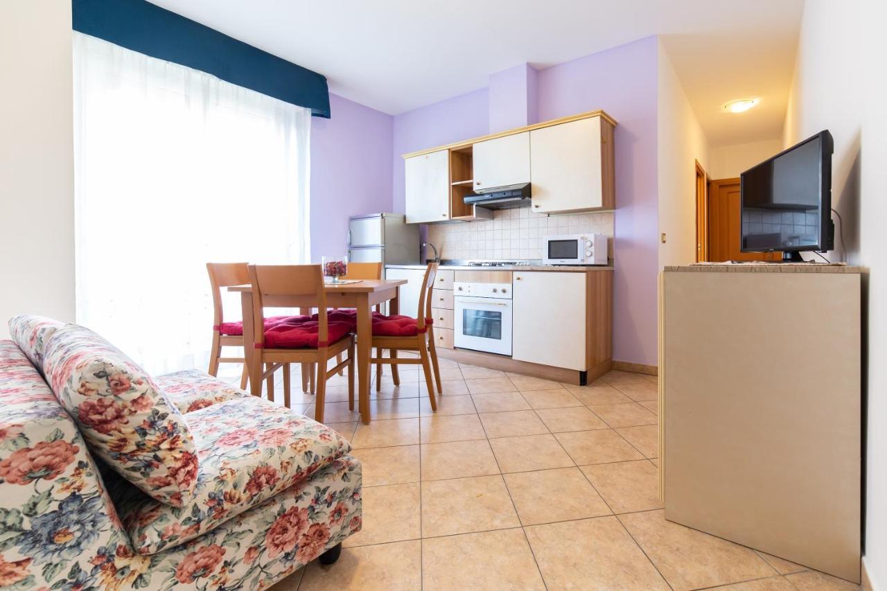 Aparthotel Residenza Melucci à Rimini Extérieur photo