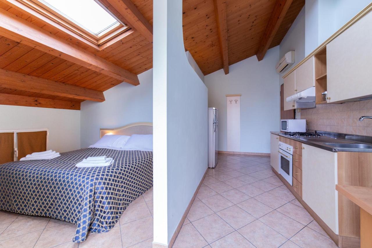 Aparthotel Residenza Melucci à Rimini Extérieur photo