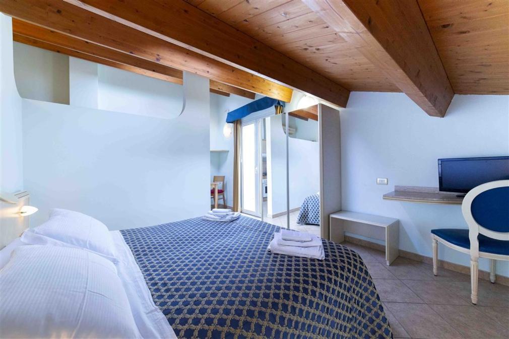 Aparthotel Residenza Melucci à Rimini Extérieur photo
