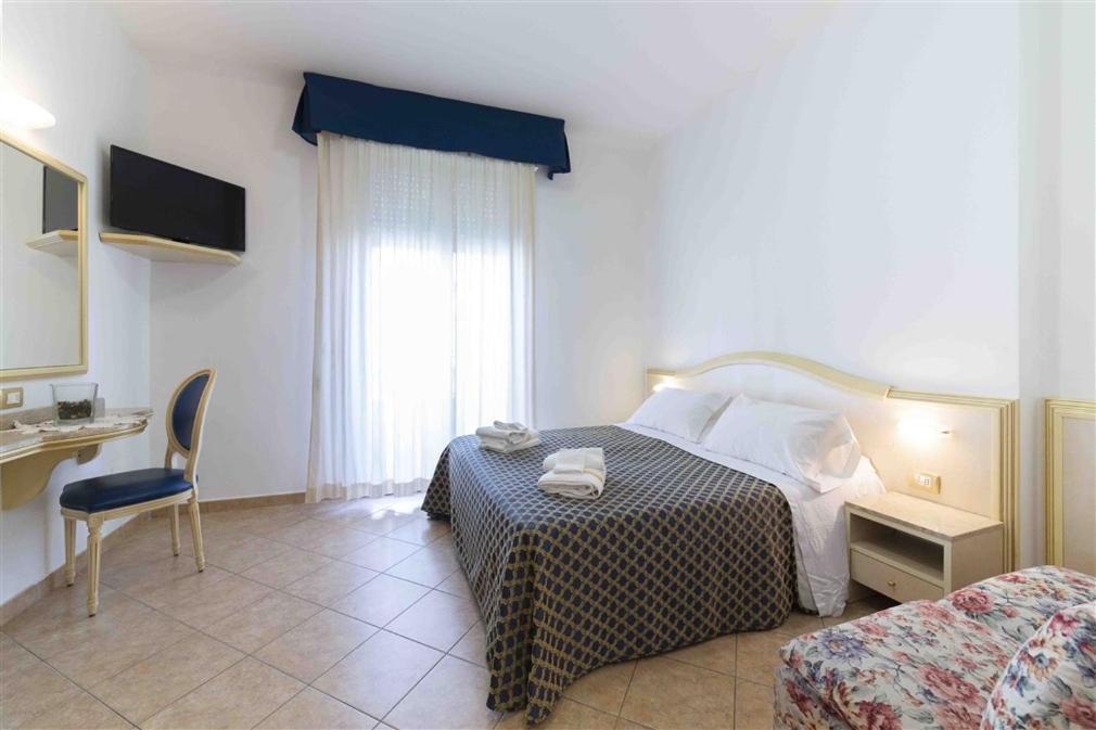 Aparthotel Residenza Melucci à Rimini Extérieur photo