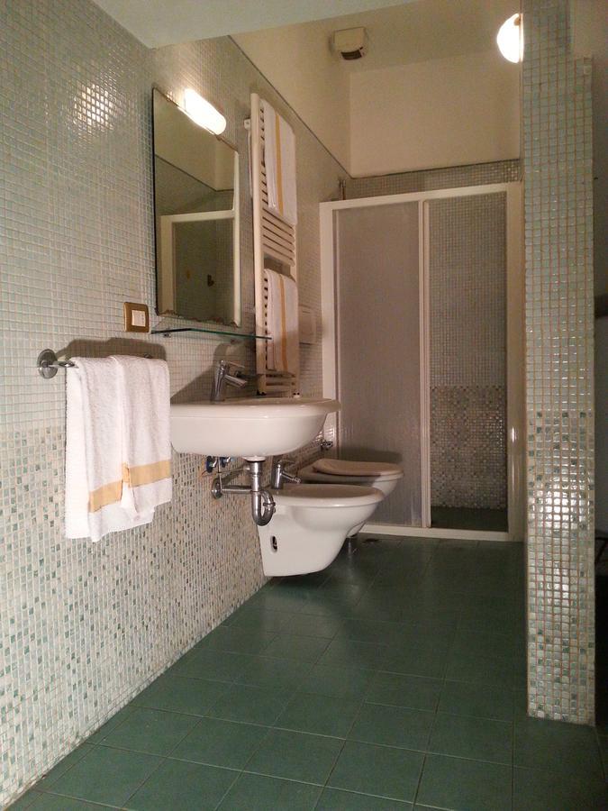 Aparthotel Residenza Melucci à Rimini Extérieur photo